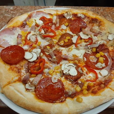 Buffet M Apartments And Rooms Obrovac Ngoại thất bức ảnh