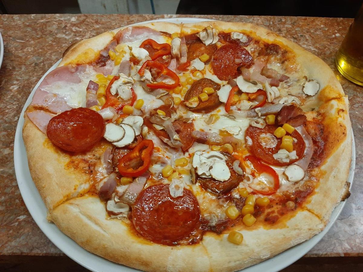 Buffet M Apartments And Rooms Obrovac Ngoại thất bức ảnh